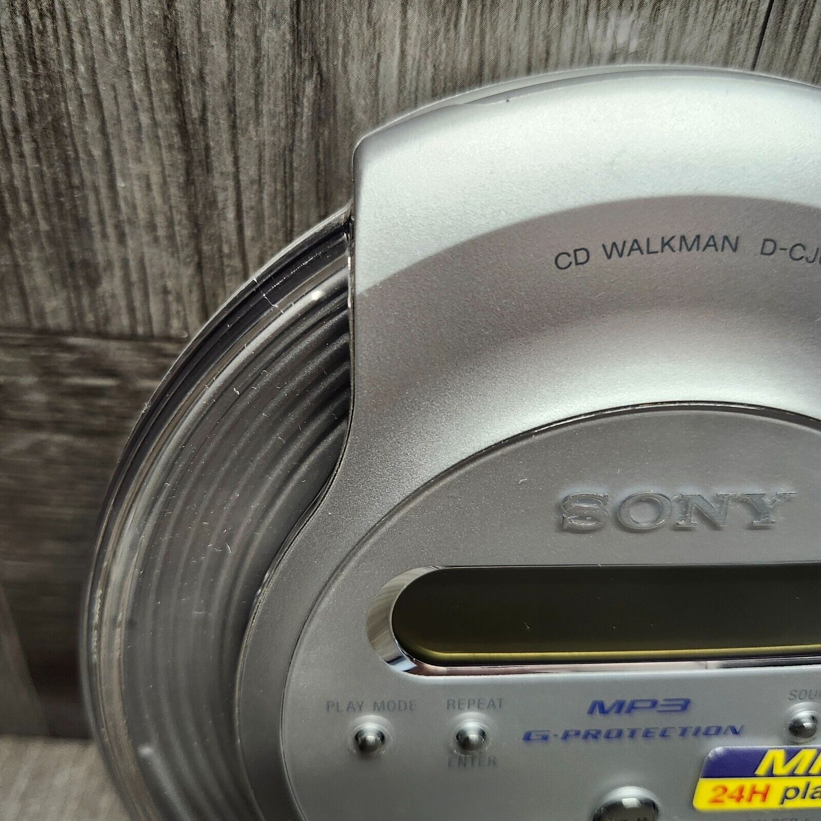 Sony D-CJ01 Portable CD Walkman Music Player TESTED